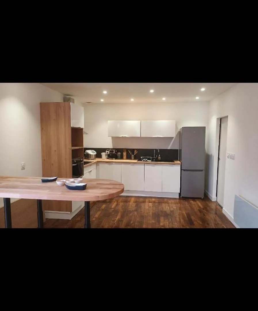 Maison Spacieuse Avec Jardin Gouesnach بيت للعطل