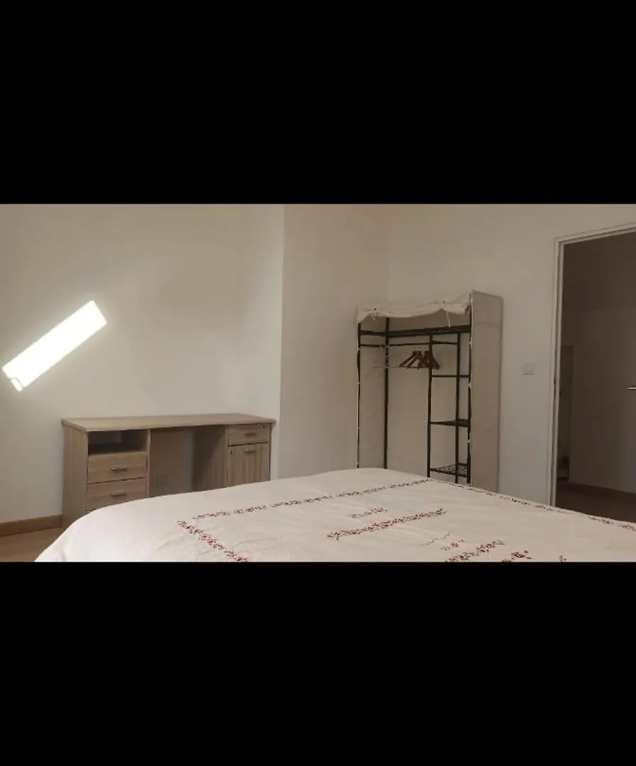 Maison Spacieuse Avec Jardin Gouesnach